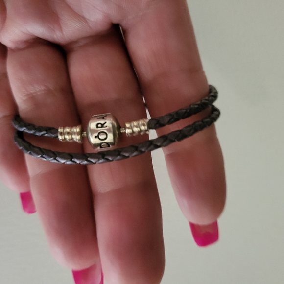 PANDORA double PURPLE LEATHER  charm bracelet. - Picture 4 of 5